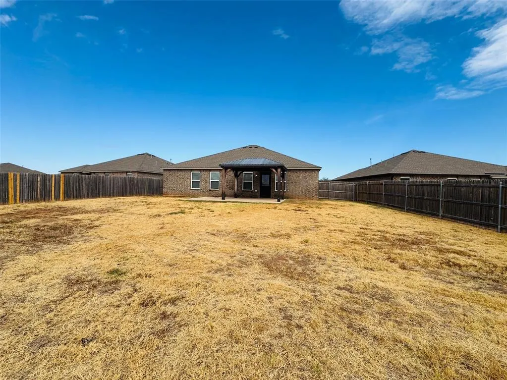 Photo 41 — 10708 SW 23rd Terrace, Yukon, OK 73099