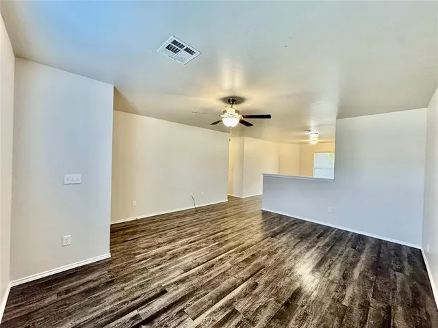 Photo 7 — 10612 SW 22nd Street, Yukon, OK 73099