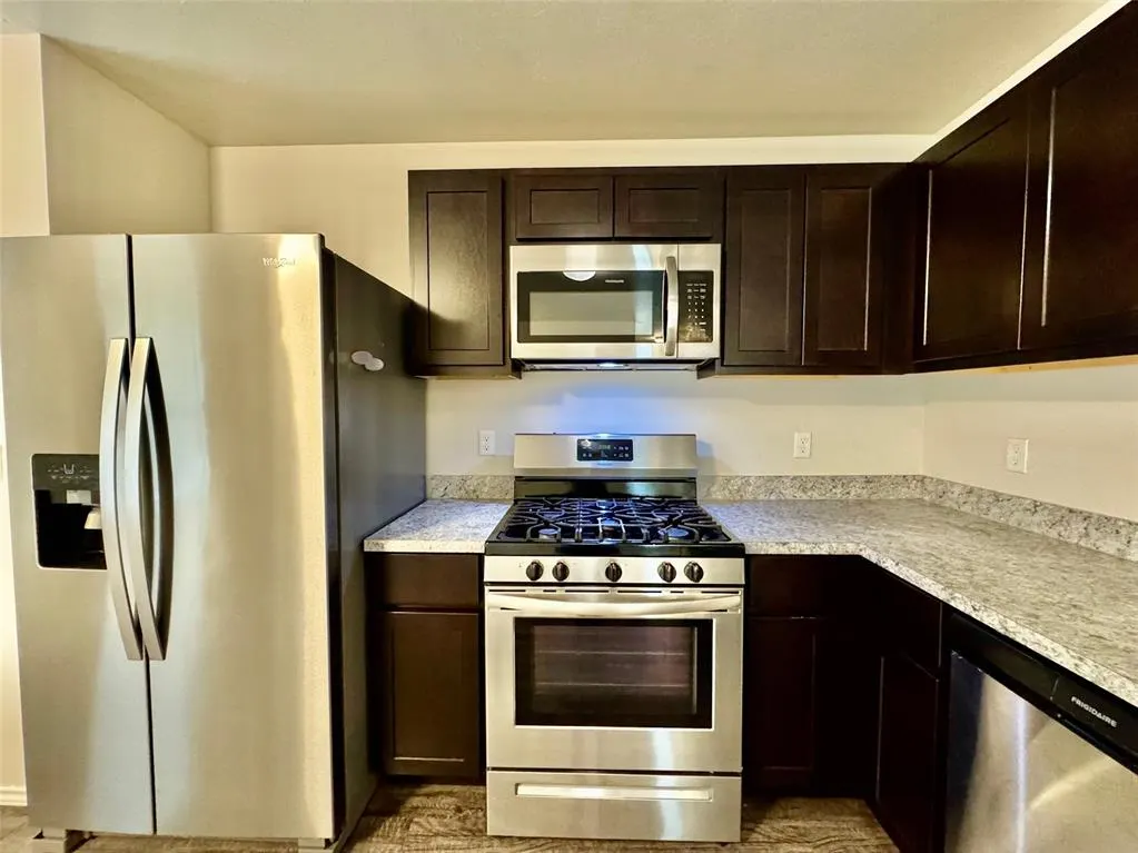 Photo 14 — 10612 SW 22nd Street, Yukon, OK 73099