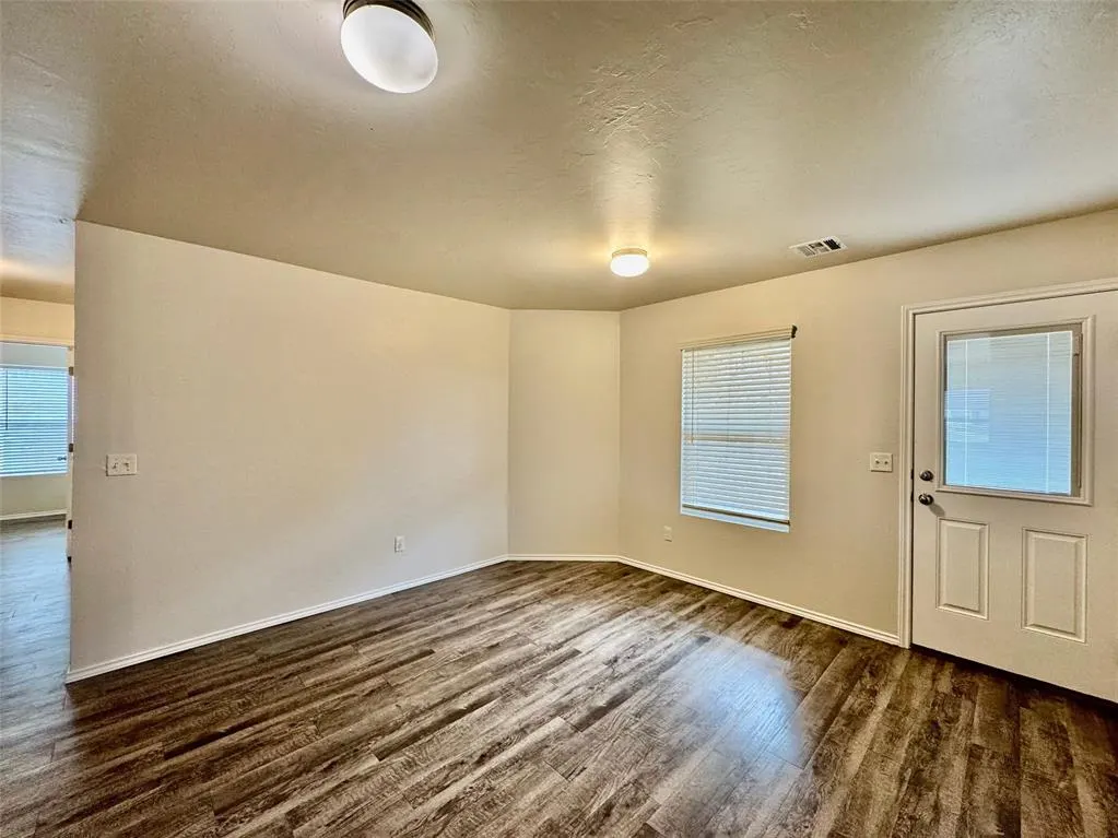 Photo 20 — 10612 SW 22nd Street, Yukon, OK 73099