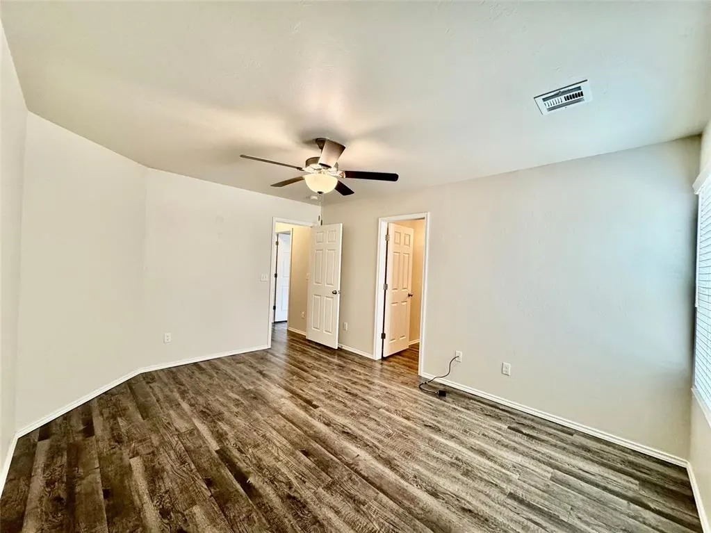 Photo 21 — 10612 SW 22nd Street, Yukon, OK 73099