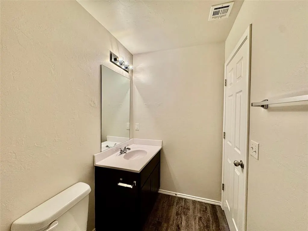 Photo 33 — 10612 SW 22nd Street, Yukon, OK 73099
