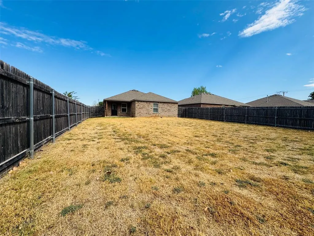 Photo 38 — 10612 SW 22nd Street, Yukon, OK 73099