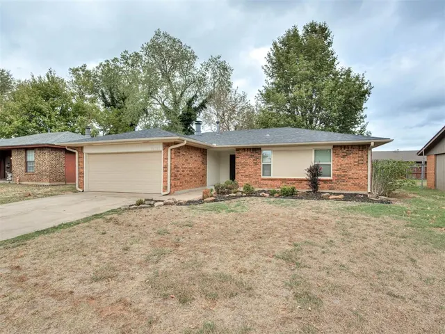 Photo 2 — 12317 Newgate Drive, Yukon, OK 73099