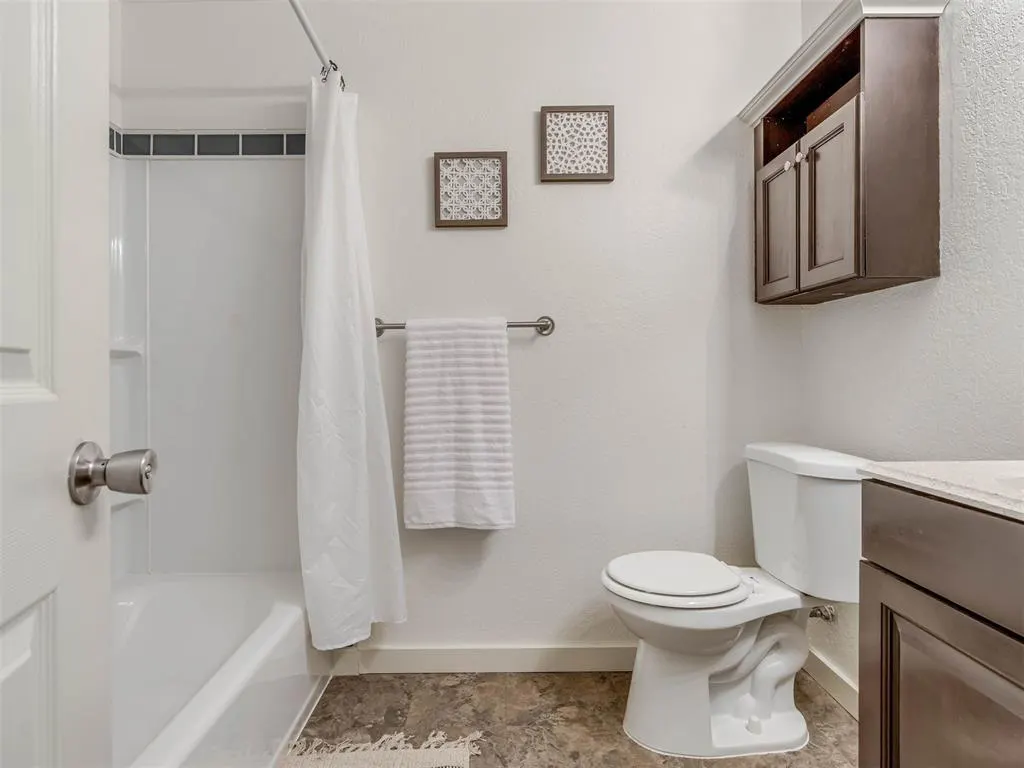 Photo 18 — 12317 Newgate Drive, Yukon, OK 73099