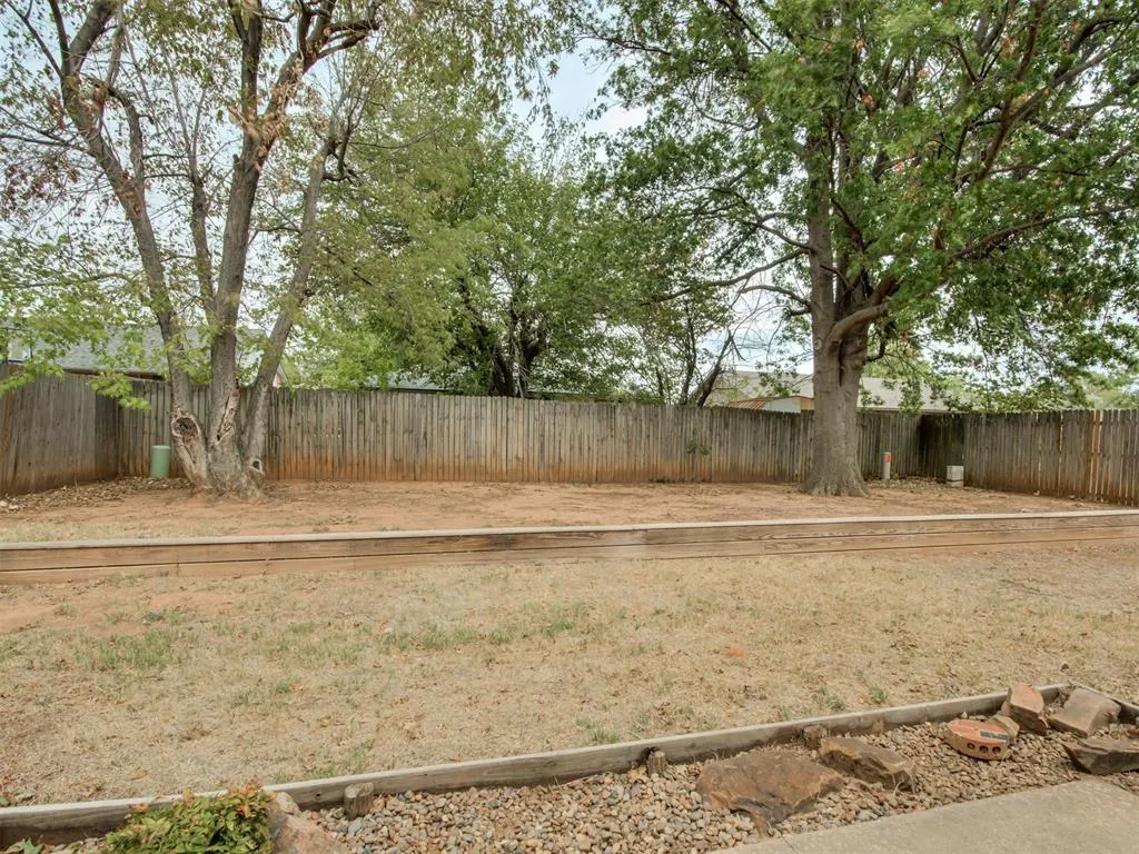 Photo 24 — 12317 Newgate Drive, Yukon, OK 73099