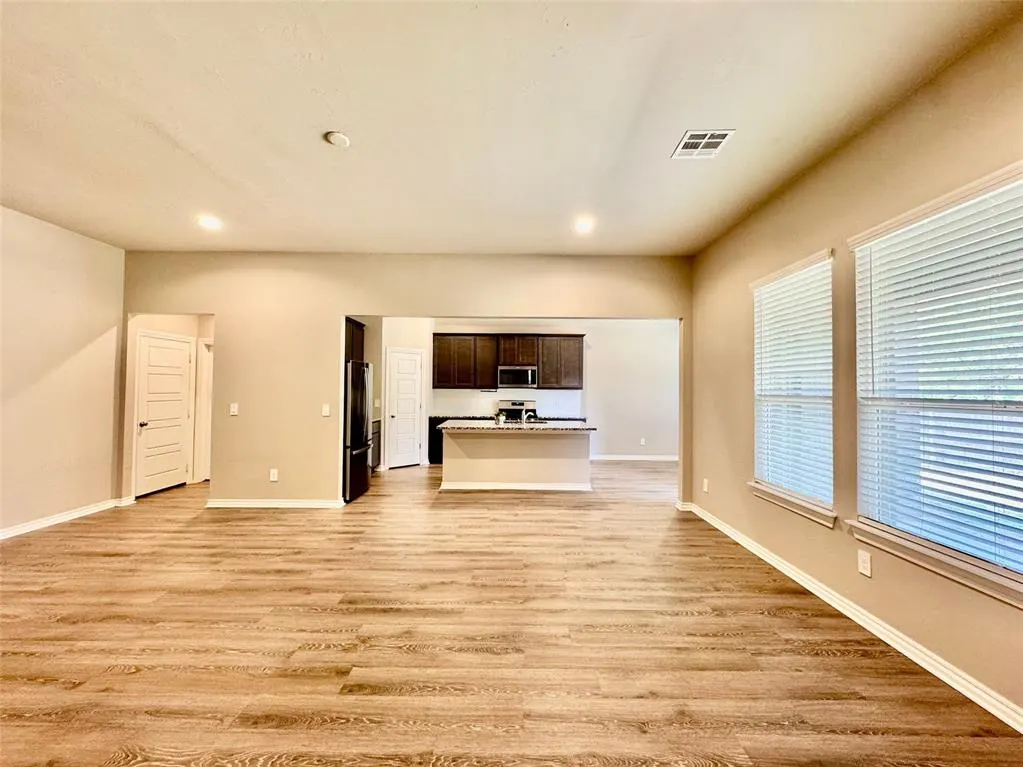 Photo 6 — 10901 SW 19th Street, Yukon, OK 73099