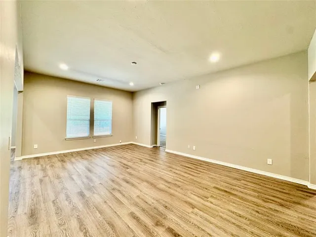 Photo 7 — 10901 SW 19th Street, Yukon, OK 73099