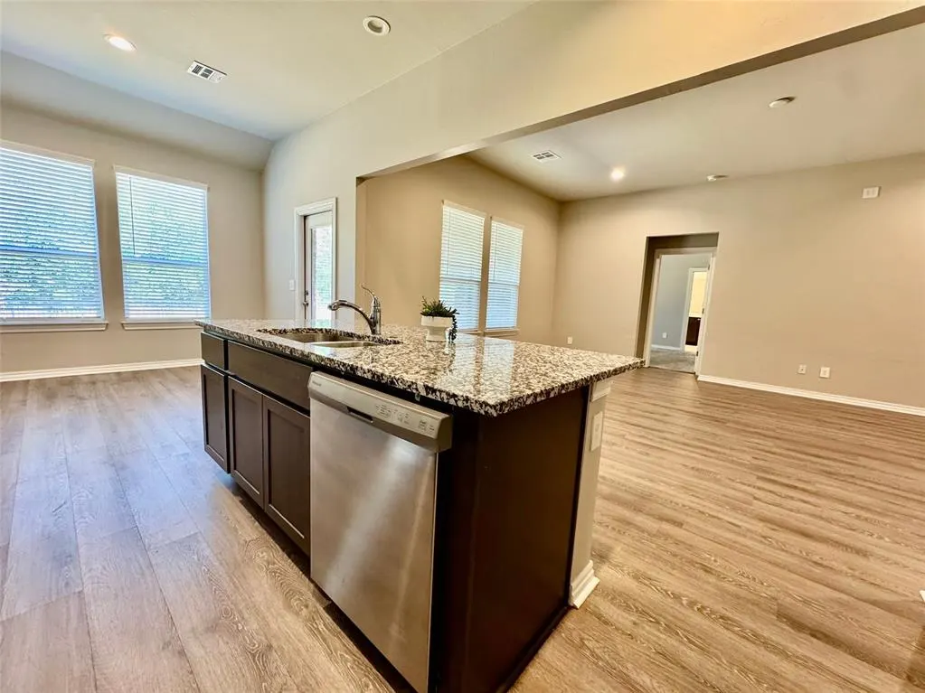 Photo 16 — 10901 SW 19th Street, Yukon, OK 73099
