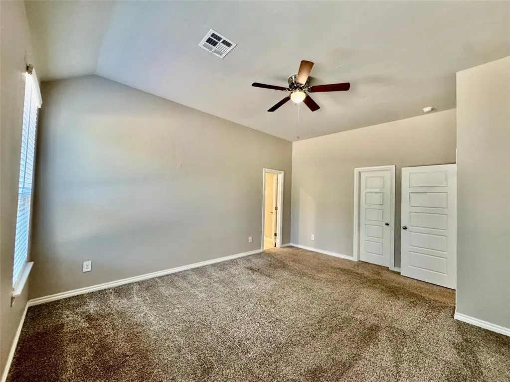 Photo 23 — 10901 SW 19th Street, Yukon, OK 73099