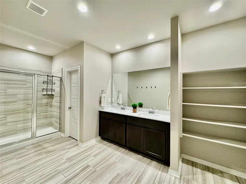 Photo 25 — 10901 SW 19th Street, Yukon, OK 73099