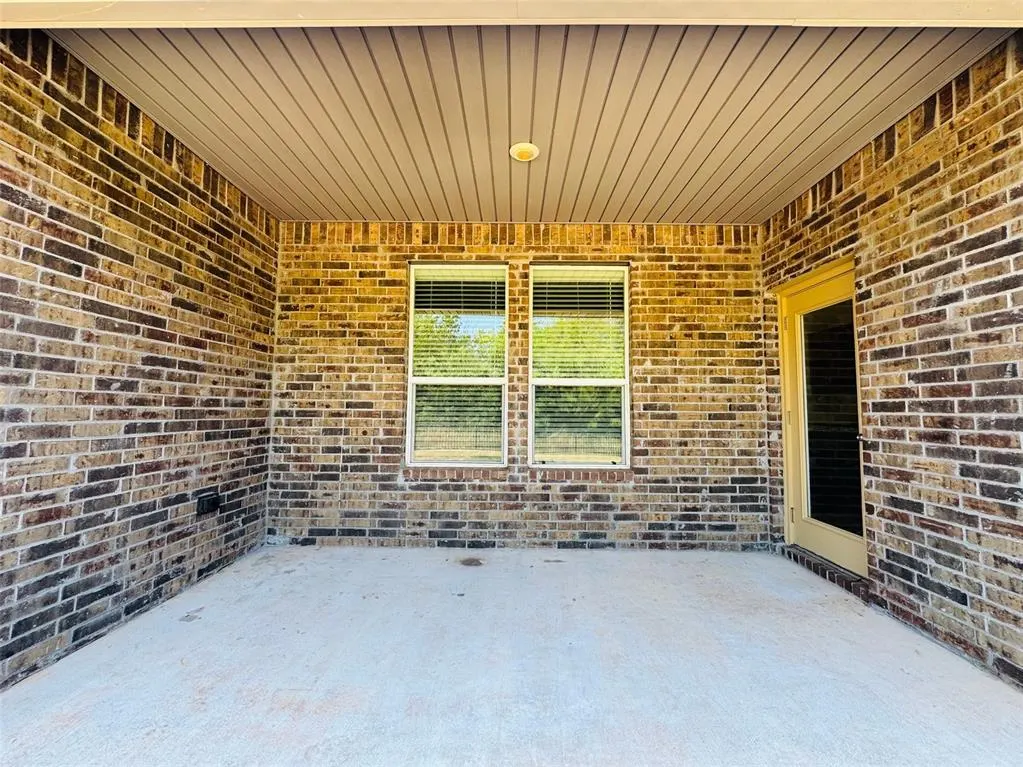 Photo 38 — 10901 SW 19th Street, Yukon, OK 73099
