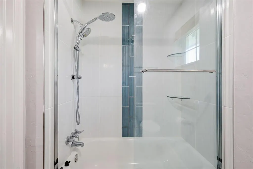 Photo 23 — 11817 W Edgemont Circle, Oklahoma City, OK 73162