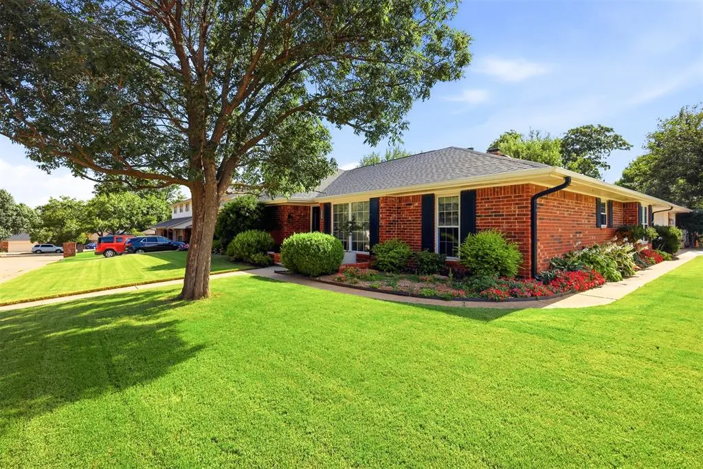 Photo 37 — 11817 W Edgemont Circle, Oklahoma City, OK 73162