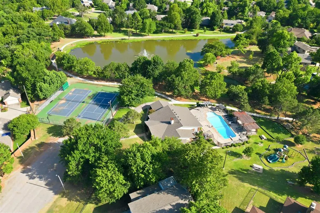 Photo 47 — 11817 W Edgemont Circle, Oklahoma City, OK 73162