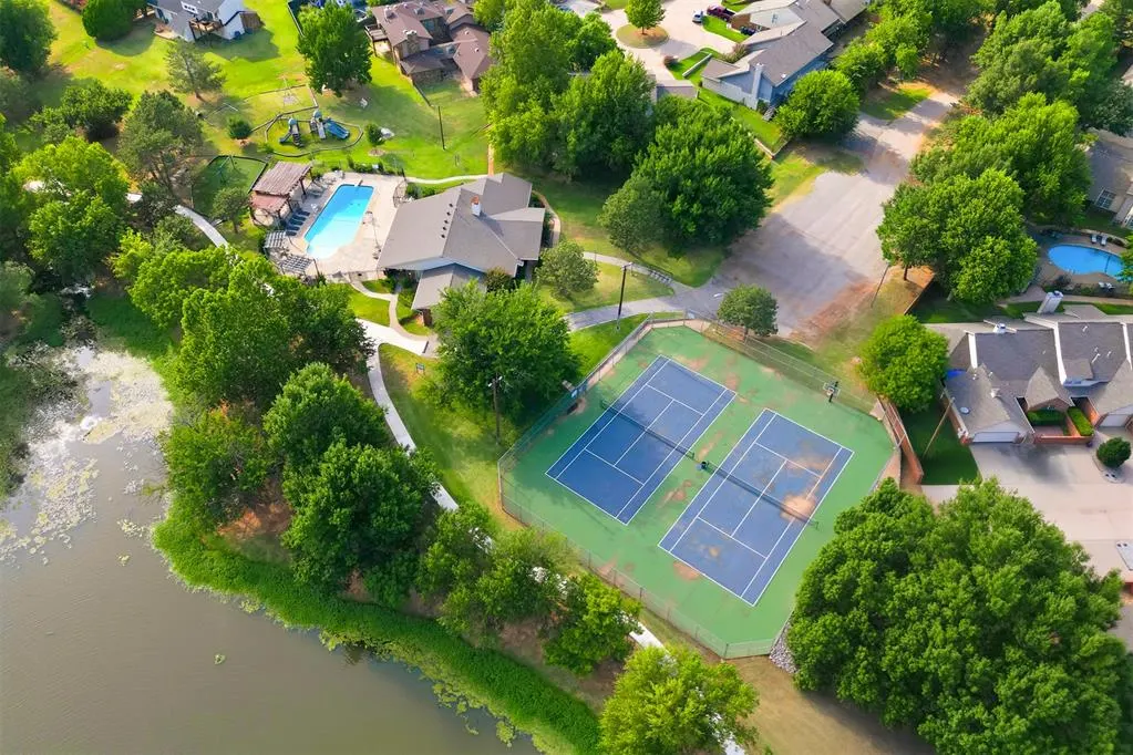 Photo 48 — 11817 W Edgemont Circle, Oklahoma City, OK 73162