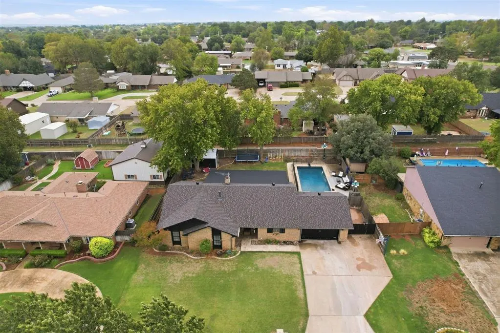 Front exterior — 1310 Dalton Avenue, Elk City, OK 73644