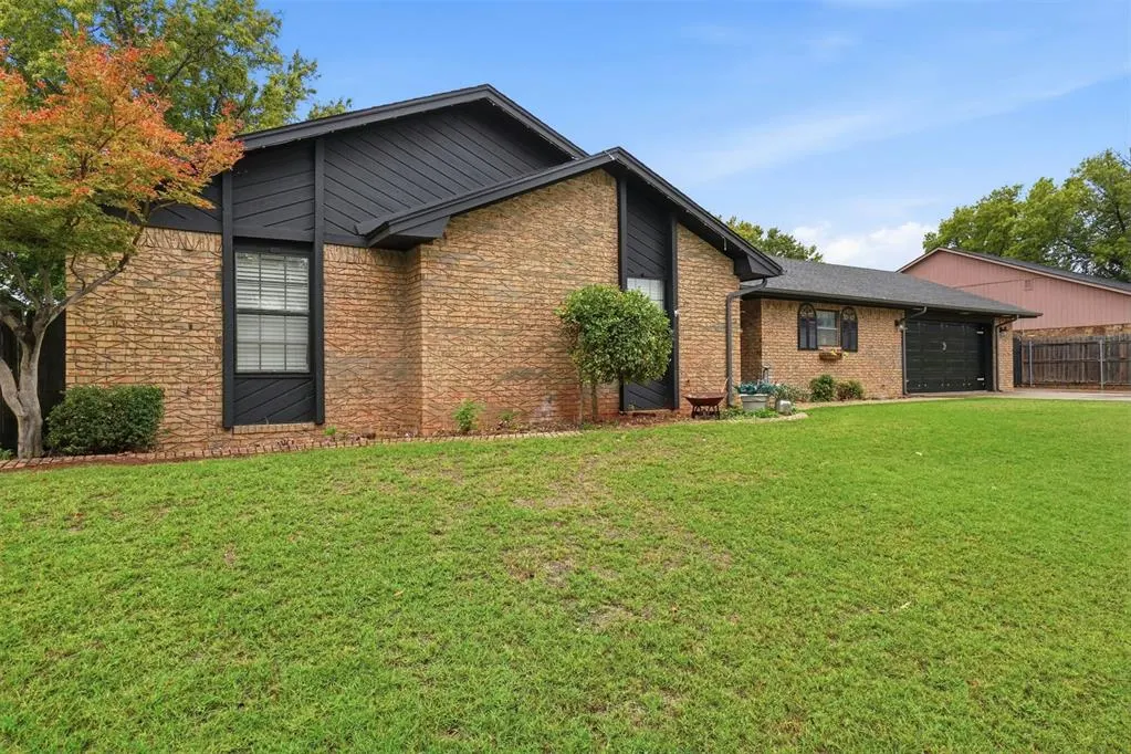 Photo 5 — 1310 Dalton Avenue, Elk City, OK 73644