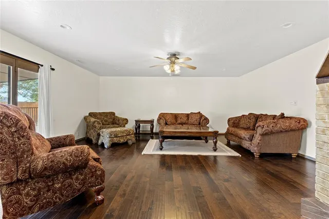 Photo 8 — 1809 N Lark Street, Weatherford, OK 73096