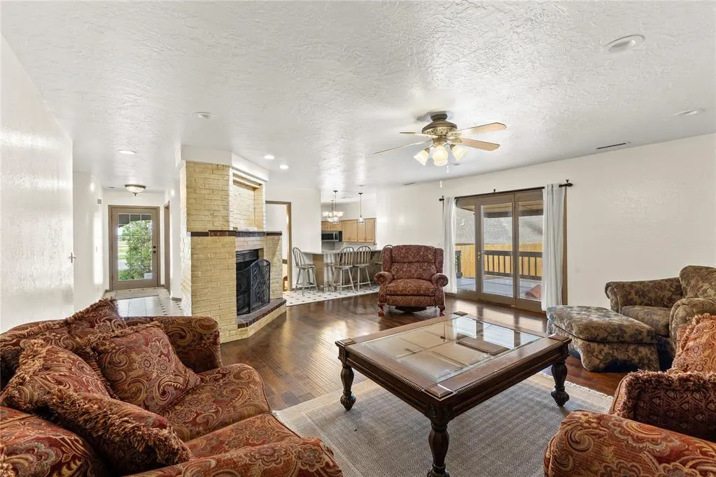 Photo 10 — 1809 N Lark Street, Weatherford, OK 73096