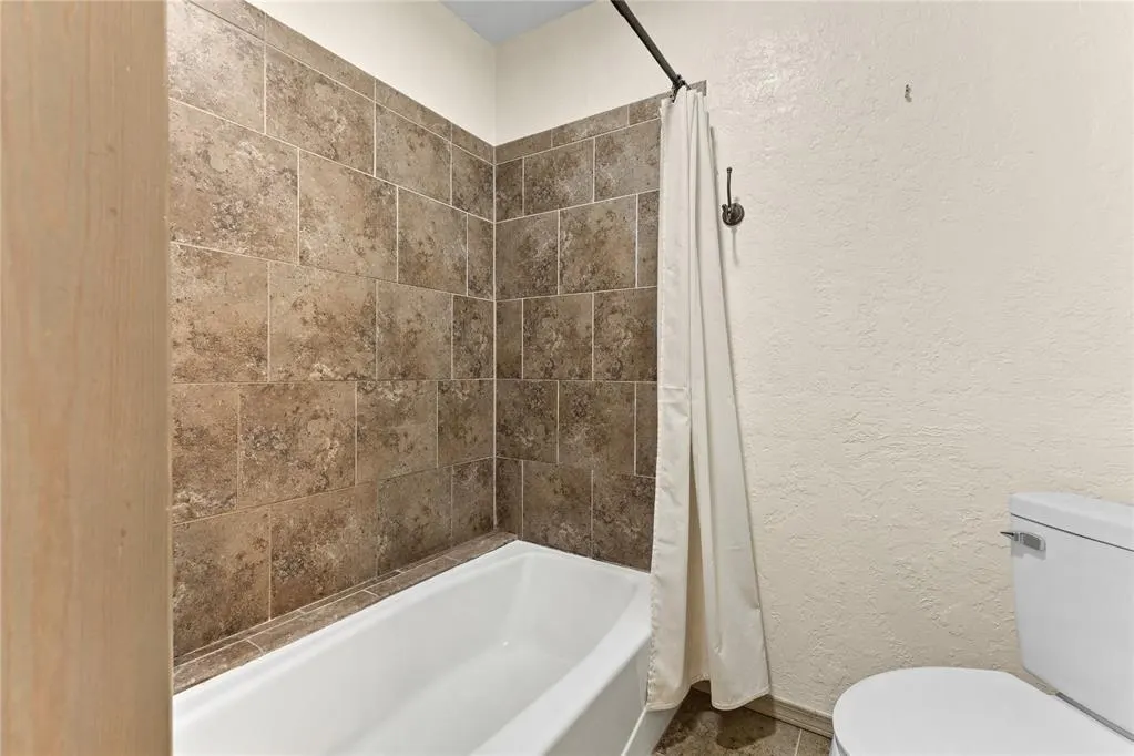 Photo 34 — 1809 N Lark Street, Weatherford, OK 73096