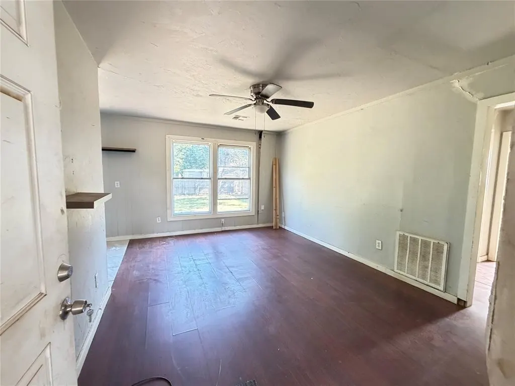 Photo 2 — 1405 NW 94th Street, Oklahoma City, OK 73114