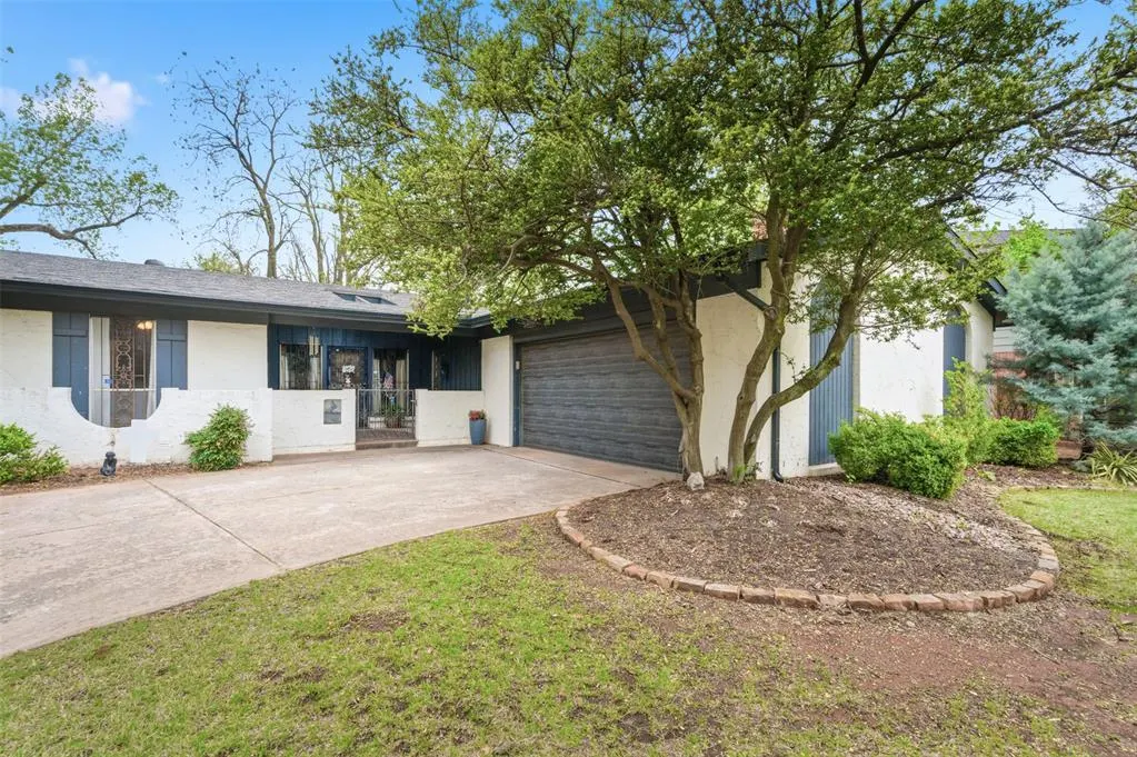 Photo 2 — 3112 Brookhollow Road, Oklahoma City, OK 73120