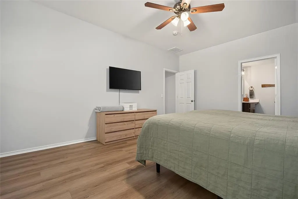 Photo 17 — 817 Twin Lakes Drive, Noble, OK 73068