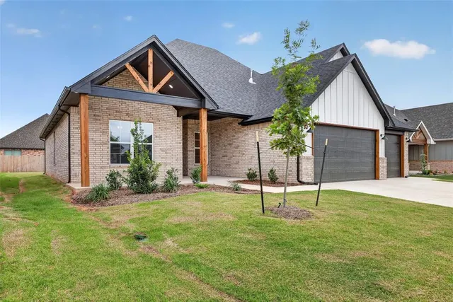 Photo 2 — 10404 SW 49th Street, Mustang, OK 73064