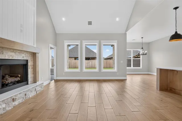 Photo 5 — 10404 SW 49th Street, Mustang, OK 73064
