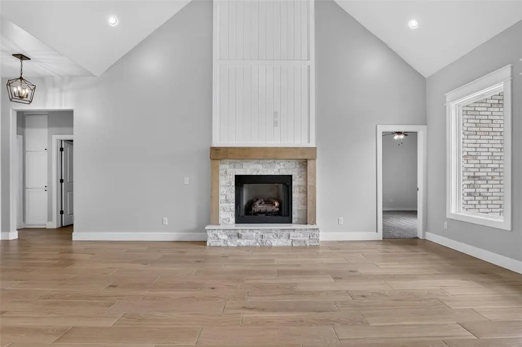 Photo 7 — 10404 SW 49th Street, Mustang, OK 73064