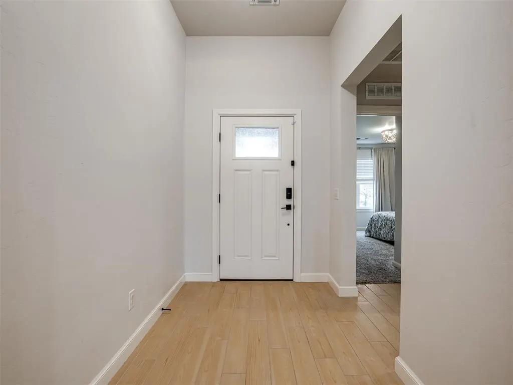 Photo 5 — 13316 Mesquite Trail, Yukon, OK 73099