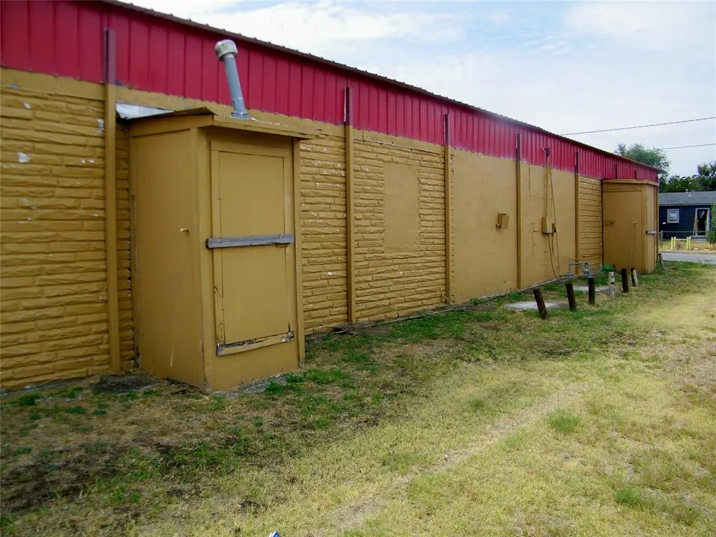 Photo 19 — 1201 SW Sheridan Avenue, Lawton, OK 73505