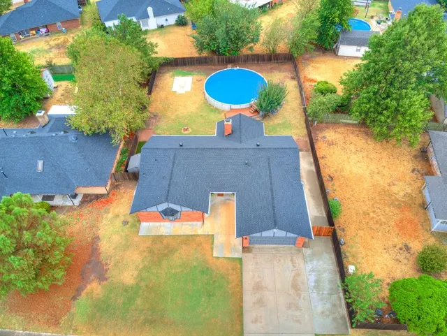Photo 4 — 404 Ember Glow, Moore, OK 73160