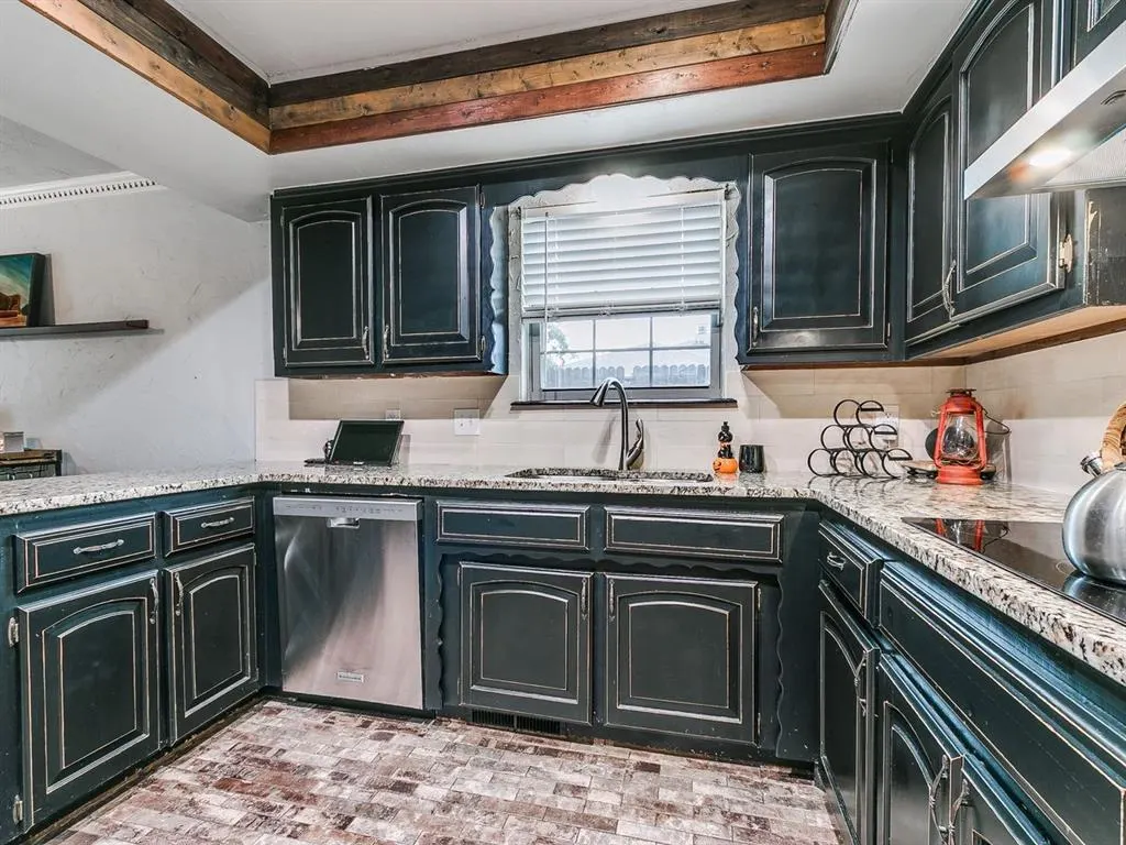 Photo 15 — 404 Ember Glow, Moore, OK 73160