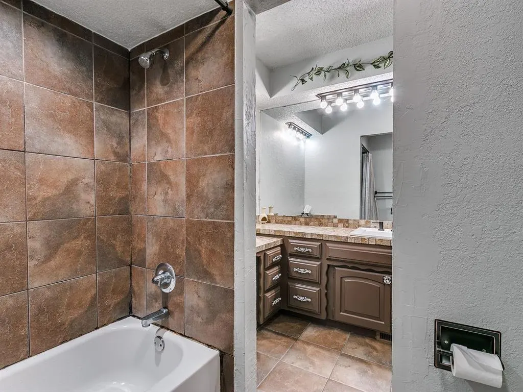 Photo 31 — 404 Ember Glow, Moore, OK 73160