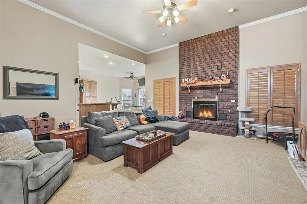 Photo 6 — 4 N Covey Street, Sayre, OK 73662