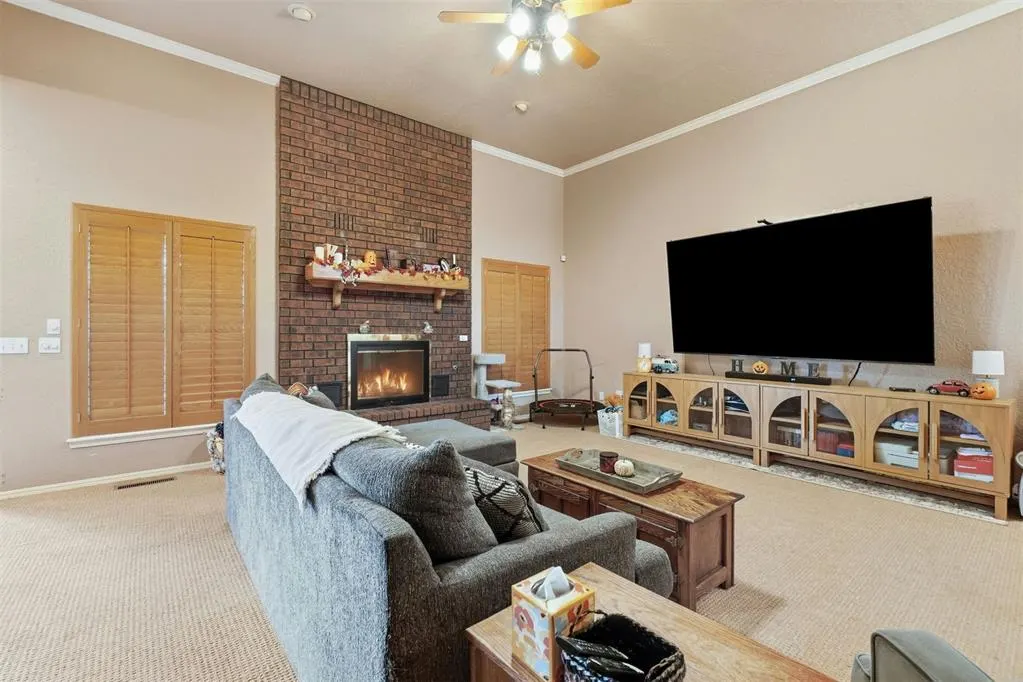 Photo 7 — 4 N Covey Street, Sayre, OK 73662