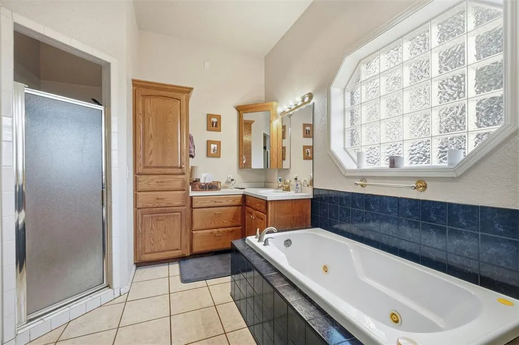 Photo 22 — 4 N Covey Street, Sayre, OK 73662