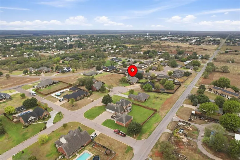 Photo 43 — 4 N Covey Street, Sayre, OK 73662