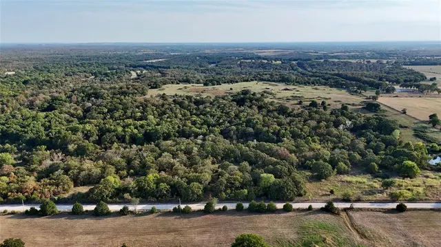Photo 4 — 2 W 191st Street, Bristow, OK 74010