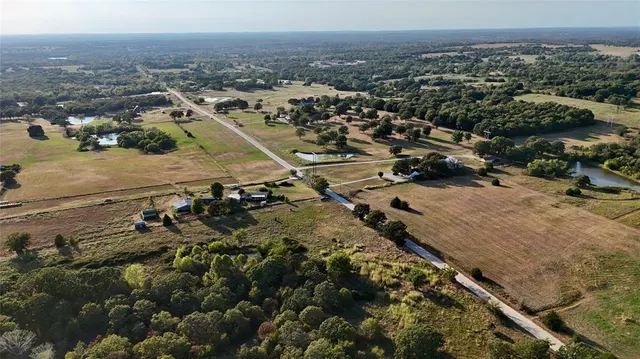 Photo 7 — 2 W 191st Street, Bristow, OK 74010