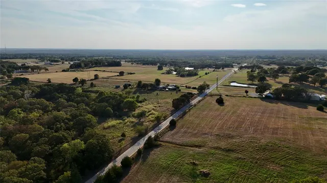 Photo 8 — 2 W 191st Street, Bristow, OK 74010
