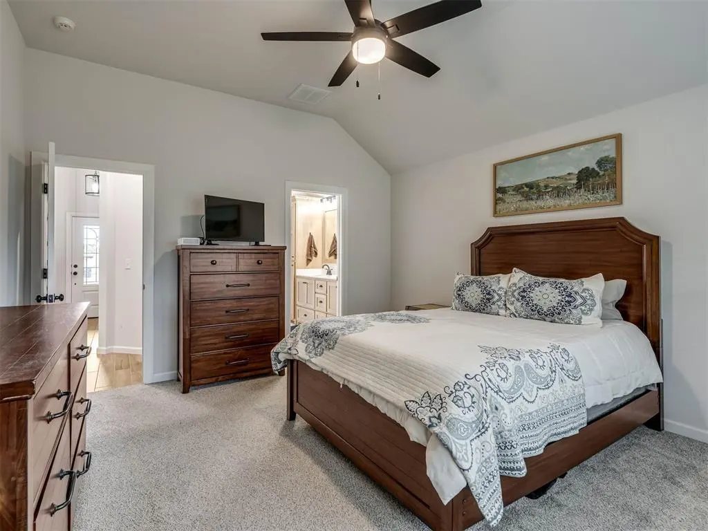 Photo 13 — 2424 Creekview Trail, Moore, OK 73160
