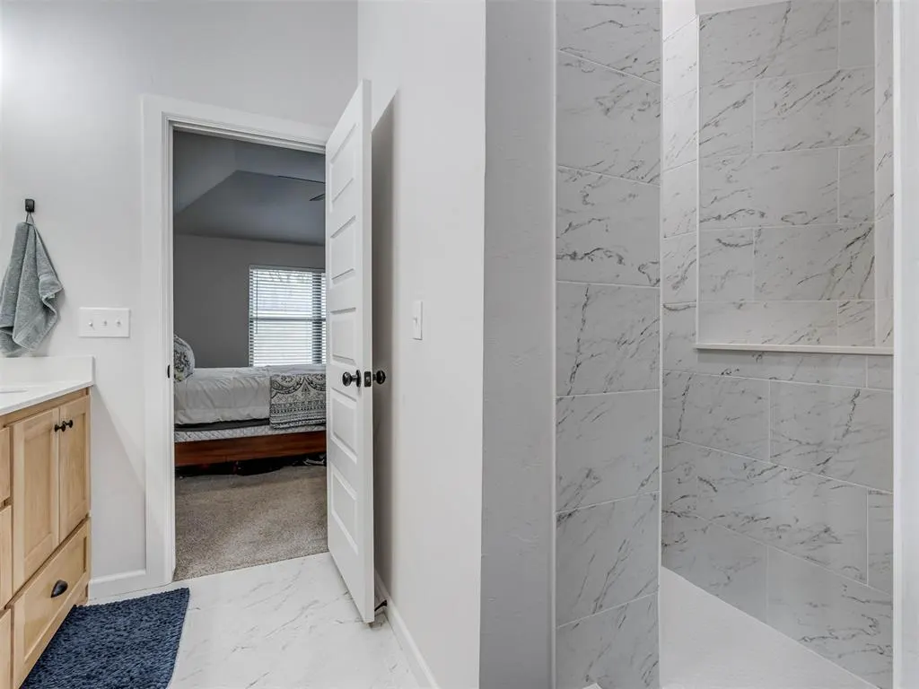 Photo 18 — 2424 Creekview Trail, Moore, OK 73160