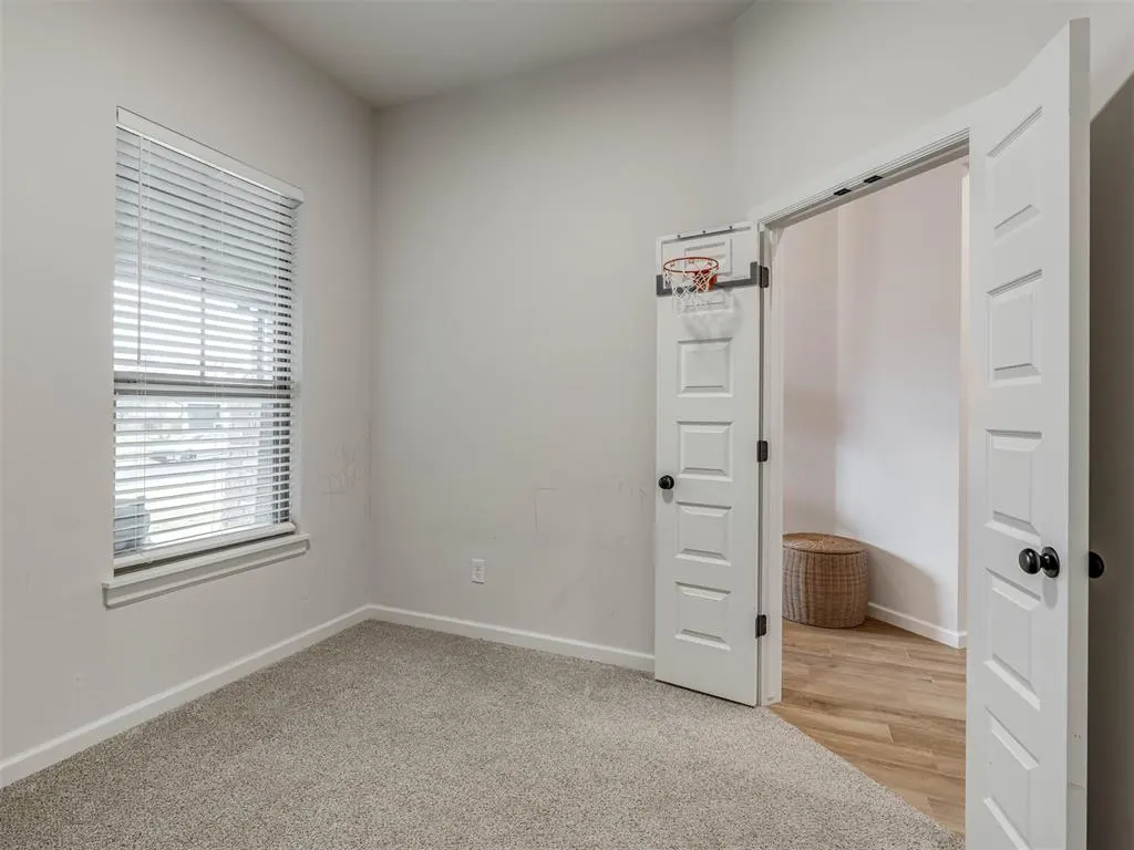 Photo 23 — 2424 Creekview Trail, Moore, OK 73160