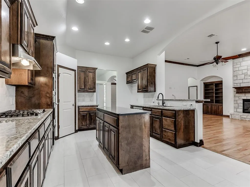 Photo 12 — 18501 El Greco Drive, Edmond, OK 73012