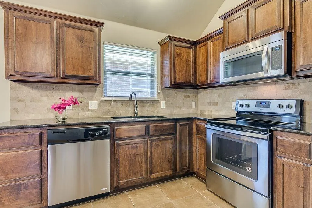 Photo 4 — 804 Stag Trail, Edmond, OK 73012