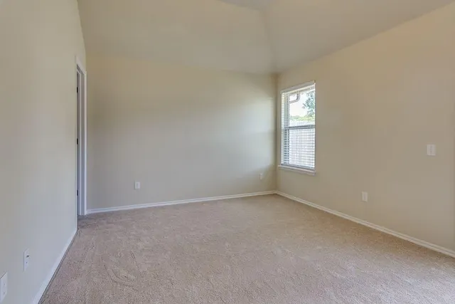 Photo 5 — 804 Stag Trail, Edmond, OK 73012