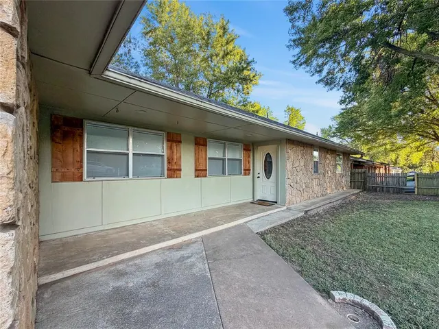 Photo 3 — 213 S 6th Street, Noble, OK 73068
